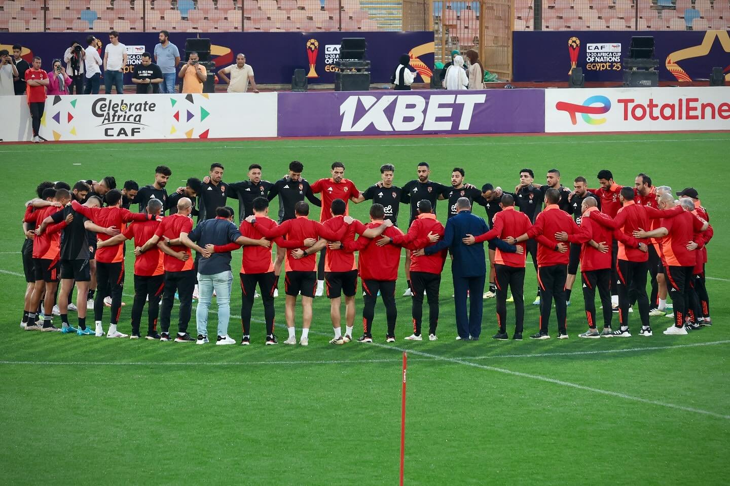 لاعبي الاهلي المصري