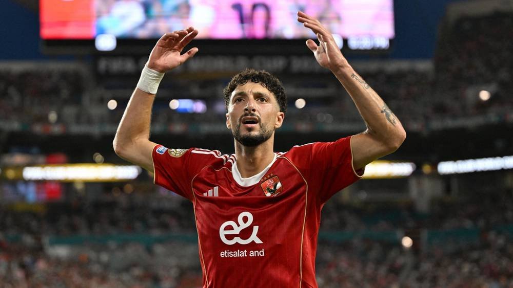 رسميا/ الأهلي يعلن بيع عقد المهاجم الفلسطيني وسام أبو علي إلى كولومبوس كرو الأمريكي 1 الأهلي يعلن بيع عقد المهاجم الفلسطيني