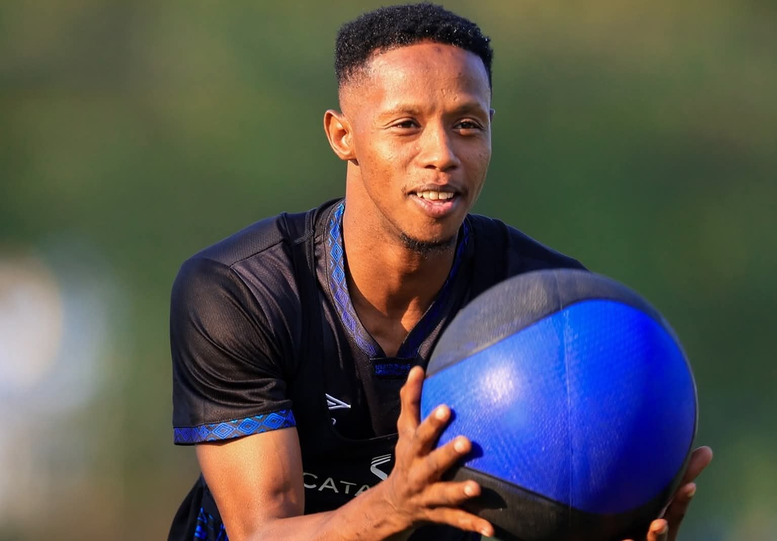 مجهودات جبارة من الهلال لانهاء مشكلة الصيني 1 عماد الصيني