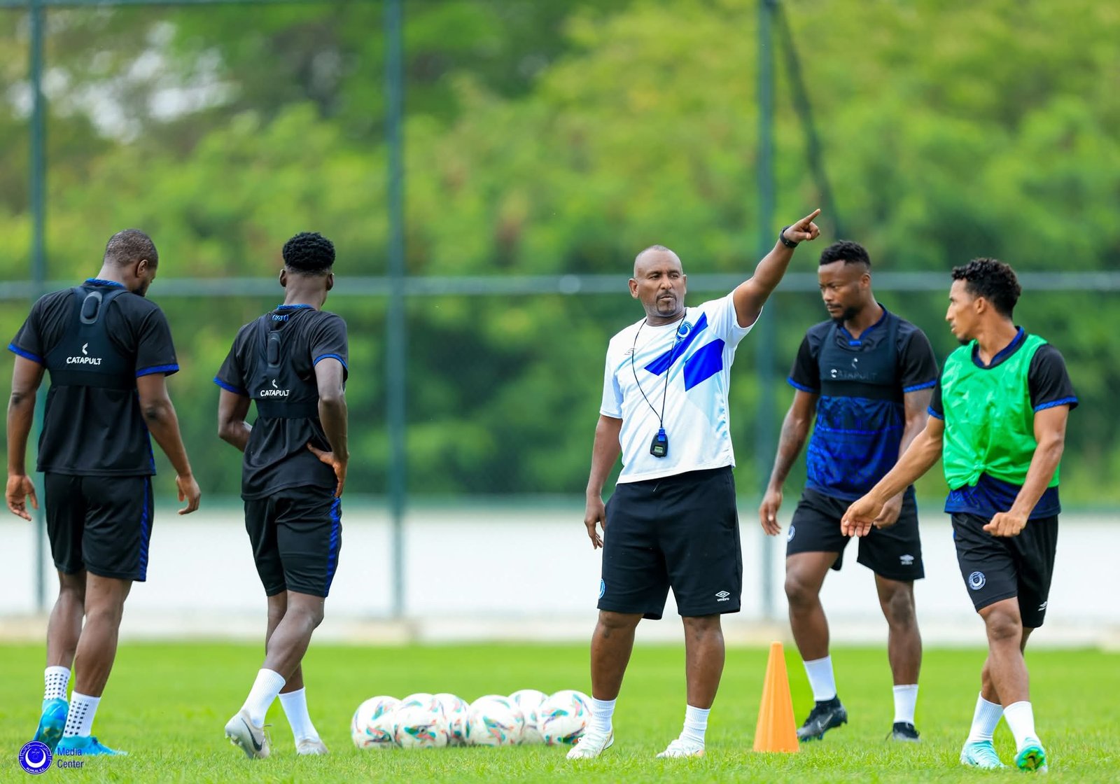 الهلال يصحح الأخطاء 1 FB IMG 1759411198333